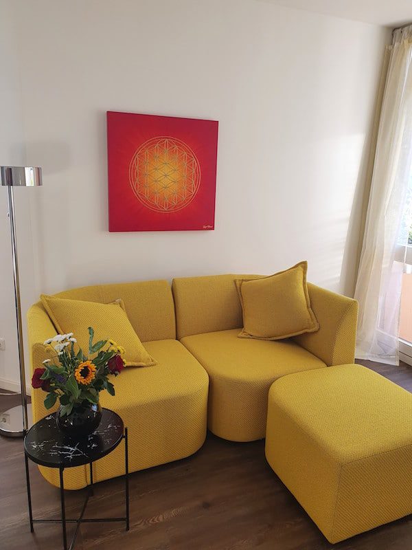 Blume des Lebens Bild in den Farben Rot und Gold: Auftragsarbeit für das Wohnzimmer