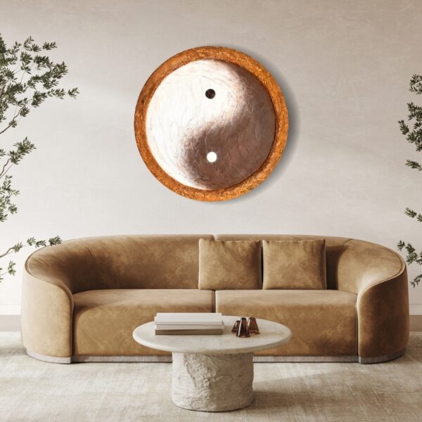 braunes Interieur mit Licht und Schatten